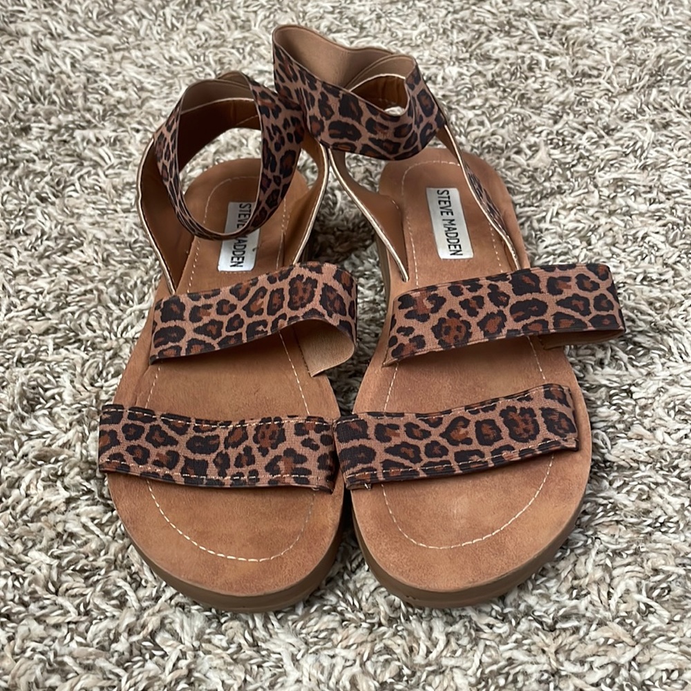 Steve Madden Leopard Print Brown Ankle Strap Sandals